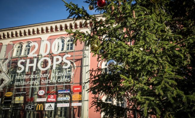 Рождественские рынки у ТРЦ «Палладиум»