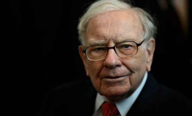 Уоррен Баффет покидает пост председателя правления Berkshire Hathaway — его заменит сын Говард