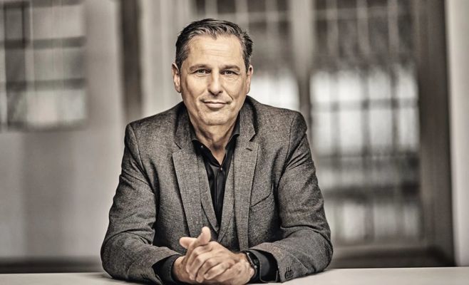 Клаус Целльмер неожиданно покидает Škoda Auto: немец возглавит Volvo, принадлежащую китайскому Geely