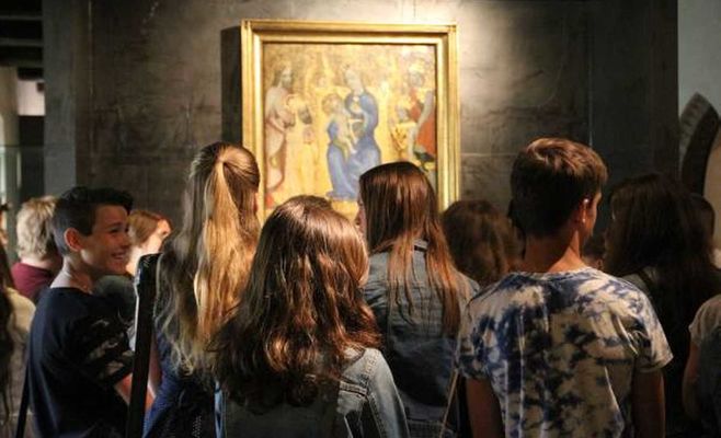 Школы — По следам: расследование преступления в старой Праге