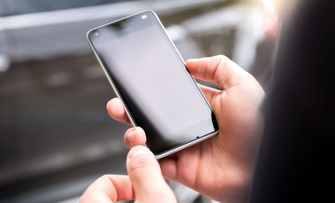 Motorola представила флагман із 200-мегапіксельним перископом і алмазним охолодженням