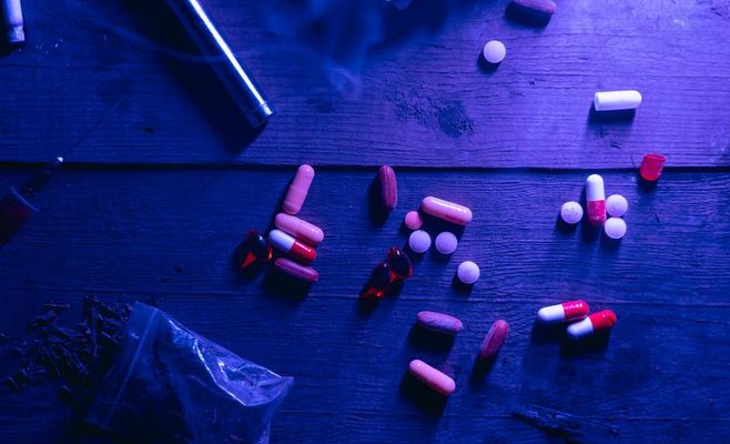 Psychoactive Substances Seller Filmed With the Motoristé Party — The Party Denies Any Ties