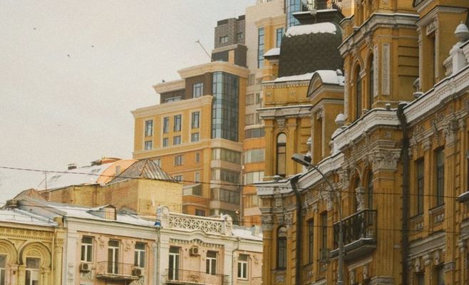 В окупованих Олешках на півдні України людям немає що їсти — харчуються бур'янами