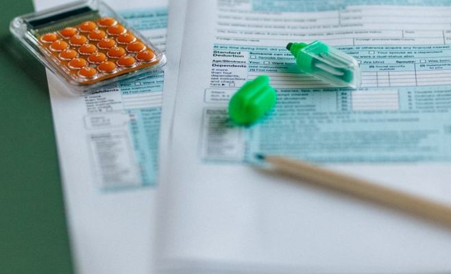 Czech Budget Deficit to Exceed 386 Billion Crowns: Expert Calls for Higher Taxes on the Wealthy