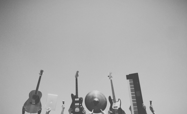 Человек — инструменты — музыка