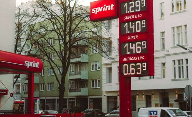 Чеська інфляція прискориться восени через нафту й пальне
