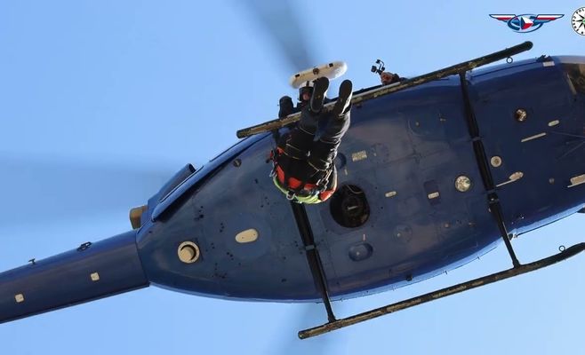 Авиация полиции Чехии: 24 часа на страже неба