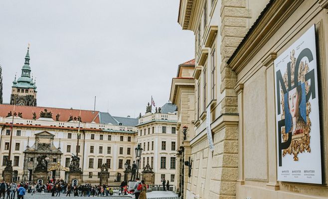 Poll: Czechs’ view of Václav Havel improves, but a divide remains