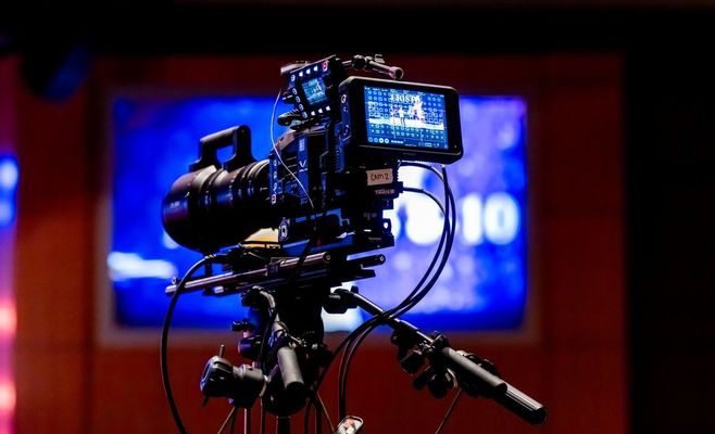 Czech Television cuts staff and programmes to save 350 million crowns