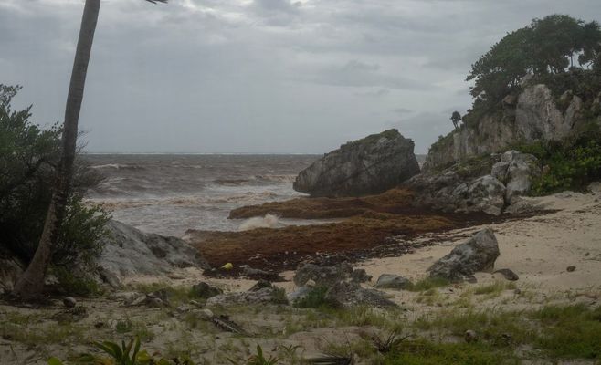 Hurricane Isaias Heads for the Gulf Coast With Evacuations and Oil Shutdowns
