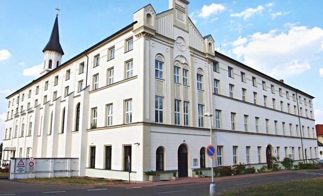 Экскурсия по костелу Святого Семейства в Ржепах