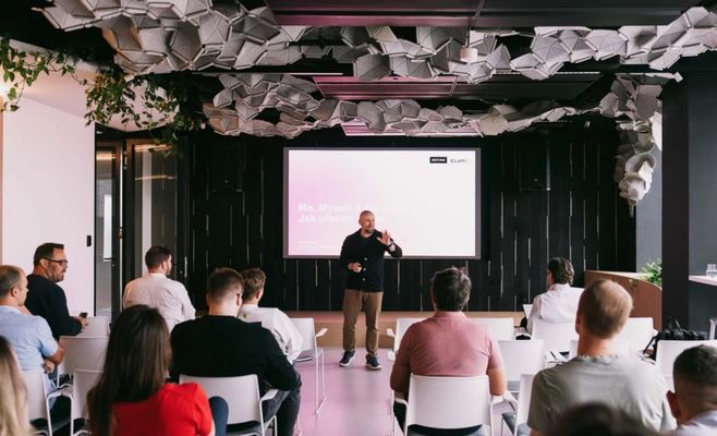 Jan Hanuš of Notino: digital twins will attend meetings for you