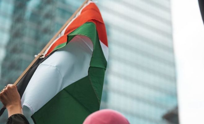 Thousands Rally in New Delhi Demanding India's Election Chief Resign