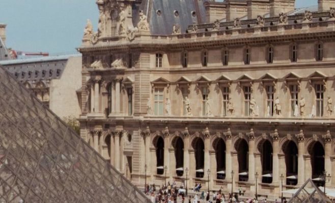 Protesters block entrance to the Louvre amid unrest in France