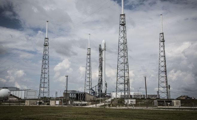 Japan Set to Launch Probe to Fetch First Samples From a Mars Moon
