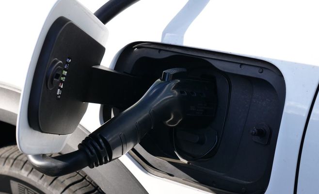 Volkswagen отзывает более 70 тысяч электромобилей из-за дефектных батарей