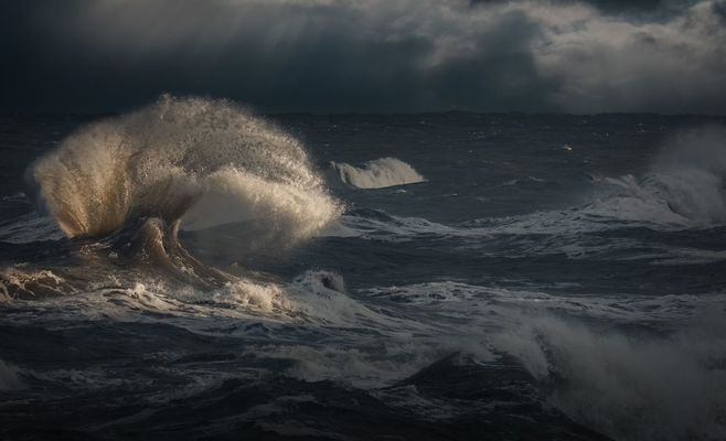 What the Amber Wind Warning for Storm Boelo Means for Travel and Safety in Scotland