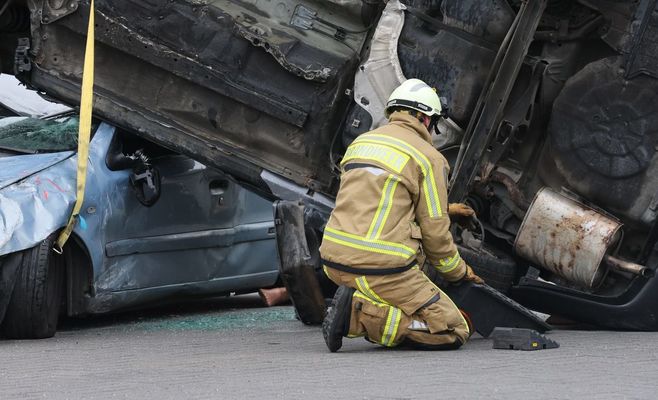На дороге D1 под Брно столкнулись два легковых автомобиля