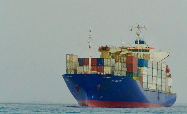 Три морских дрона ударили по контейнеровозу у берегов Болгарии