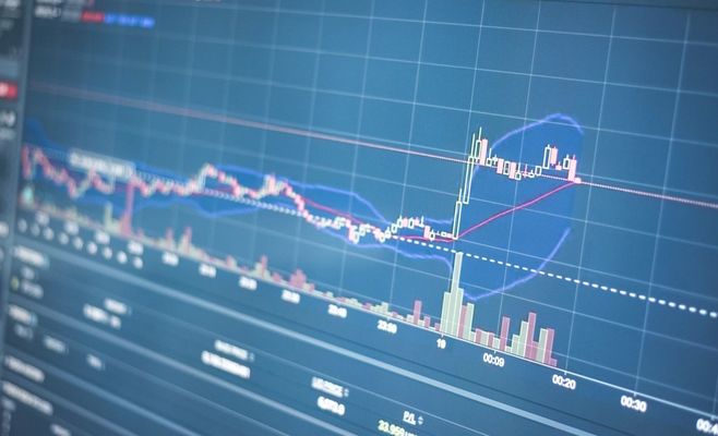 Alphabet's After-Hours Drop Pulls Asian Shares and Nasdaq Futures Lower