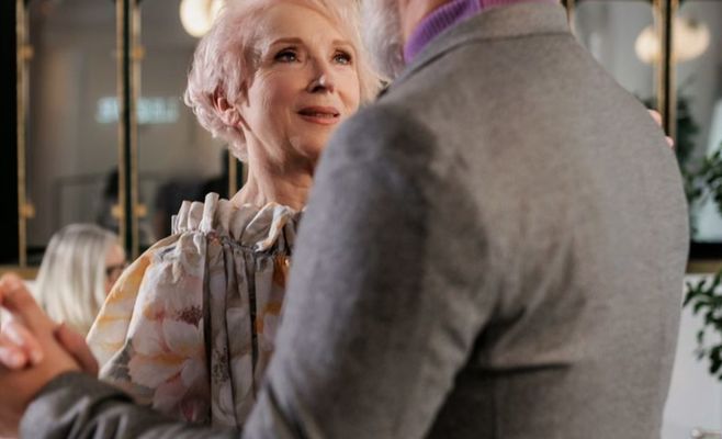 Каменная свадьба в Либни: пара отметила 65 лет брака, начавшегося с вальса