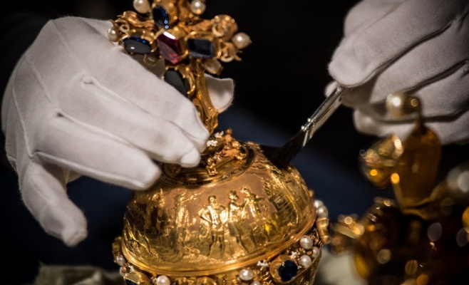 Выставка чешских коронационных регалий