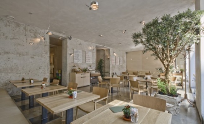 Mistral Cafe Restaurant