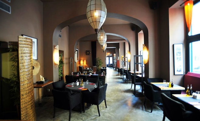 Nostress Cafe Restaurant