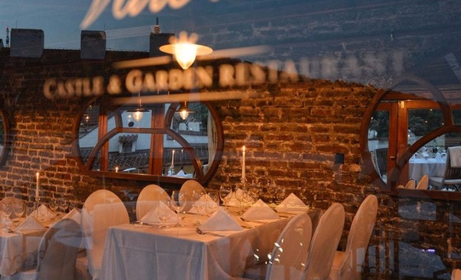 Valoria Castle & Garden Restaurant