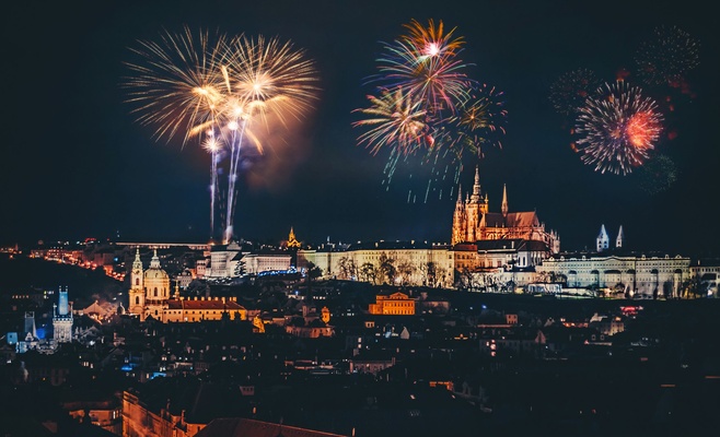 В Праге состоялся традиционный новогодний фейерверк