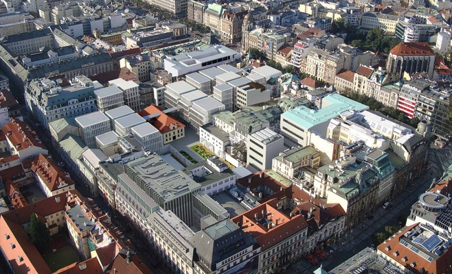 Фото: В центре Праги сносят старые дома для строительства нового торгово-административного центра