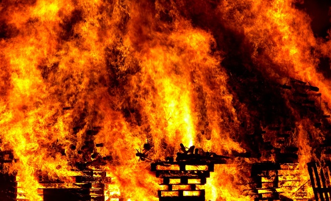 В Праге кто-то умышленно поджог квартиру