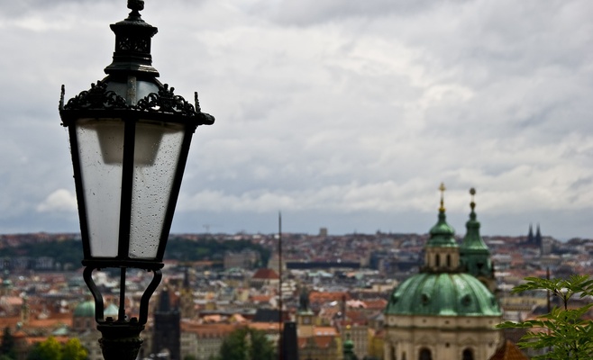 Семья сирийских беженцев переезжает в Прагу