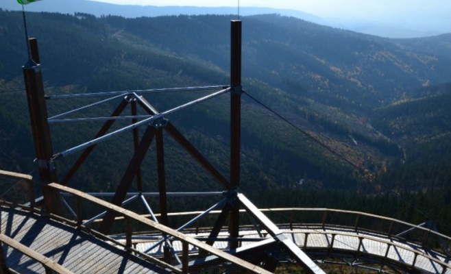 В Чехии открыли уникальную «дорогу в облаках»