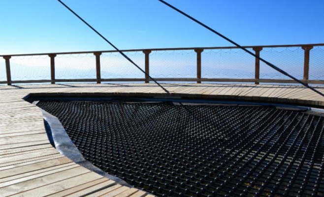 В Чехии открыли уникальную «дорогу в облаках»