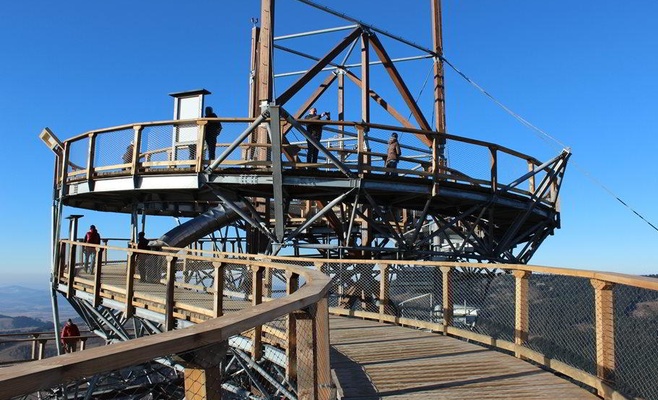 В Чехии открыли уникальную «дорогу в облаках»