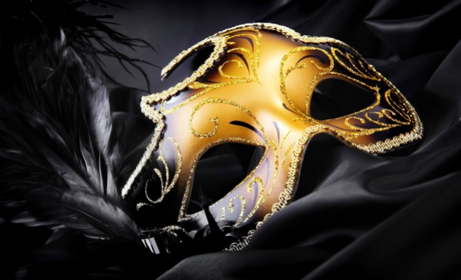 Карнавальное шествие к Хвальскому замку