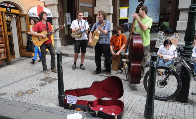 Прага живёт музыкой