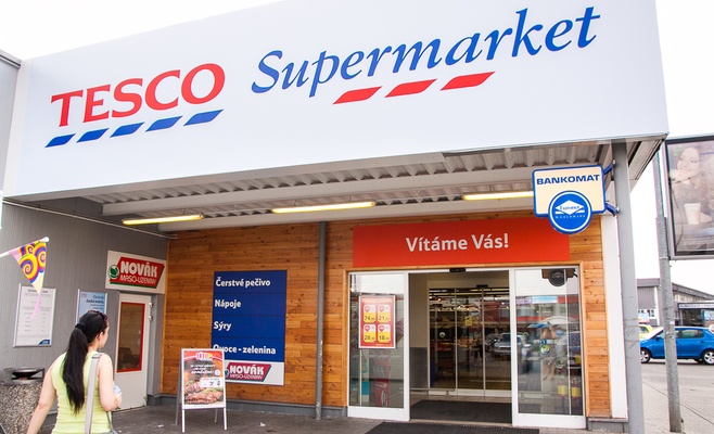 Tesco распродаёт свои магазины. Покинет ли торговая сеть Чехию?
