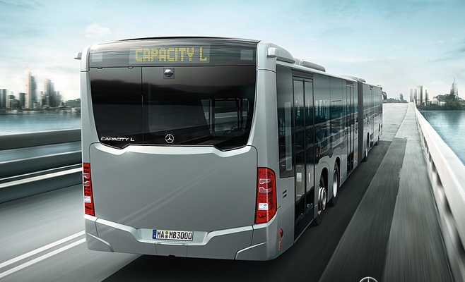 Пражский аэропорт будет обслуживать самый длинный автобус в Европе