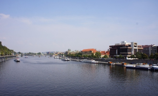 Прага реконструирует набережную Дворжака