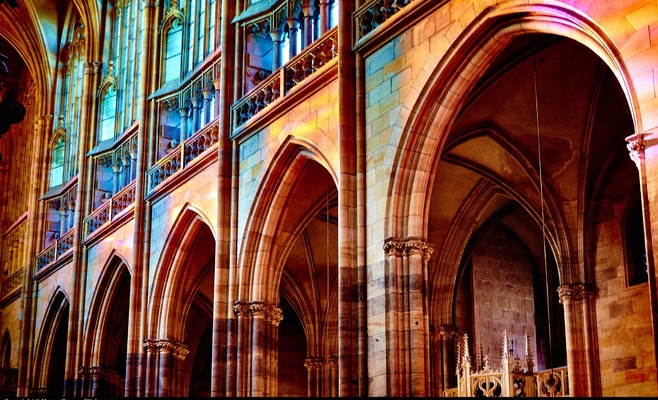 Торжественное богослужение в честь Карла IV в соборе Св. Вита