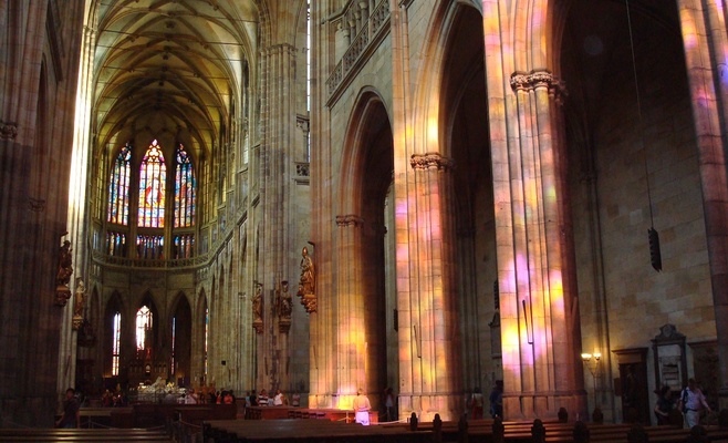 Торжественное богослужение в честь Карла IV в соборе Св. Вита