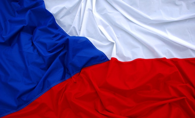 Чехи стали лучше относиться к России, наоборот, популярность Германии падает
