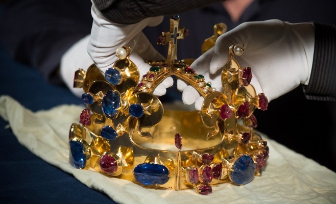 «Корона без короля» — история чешских коронационных регалий после 1918 года