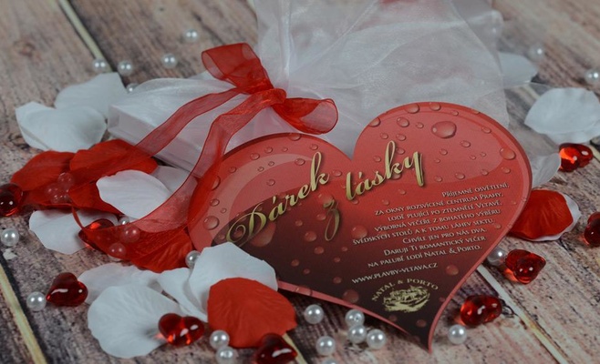 Валентинский круиз по Влтаве на судне Natal & Porto