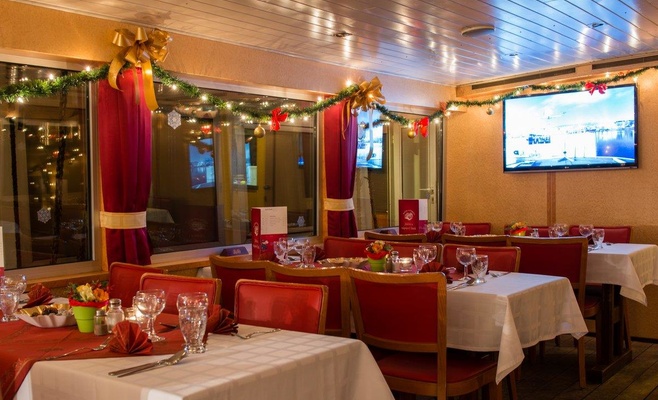 Валентинский круиз по Влтаве на судне Natal & Porto