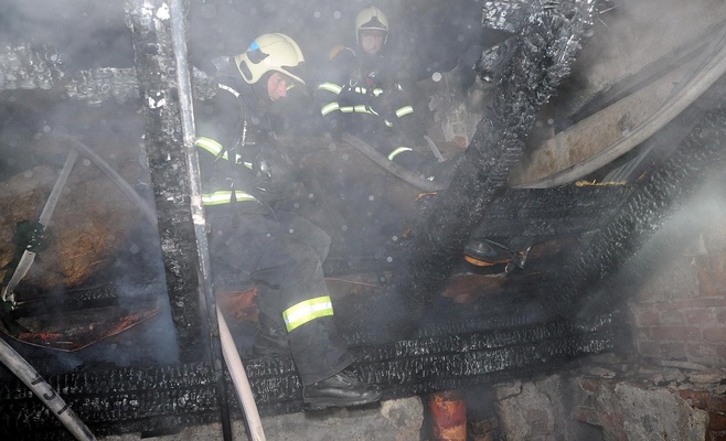 Минувшей ночью в Праге горело здание Национального музея