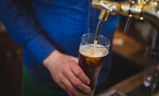 Молодёжь из Северной Европы вновь прибудет в Прагу за дешёвым алкоголем и наркотиками