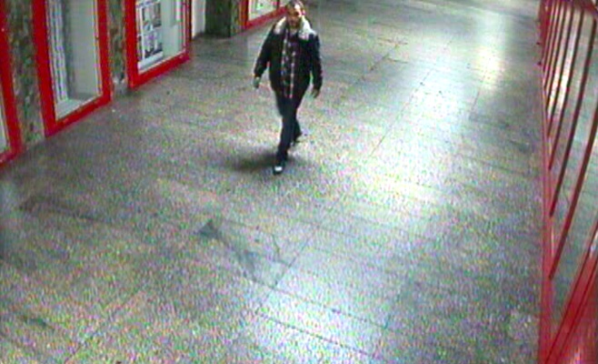 Разыскивается мужчина, напавший в метро на молодого парня